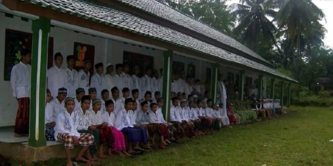 Cara Terbaik Menyayangi Anak-Anak Yatim