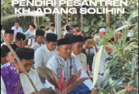 Ziarah ke Makam Pendiri Pondok Pesantren Husnul Khotimah