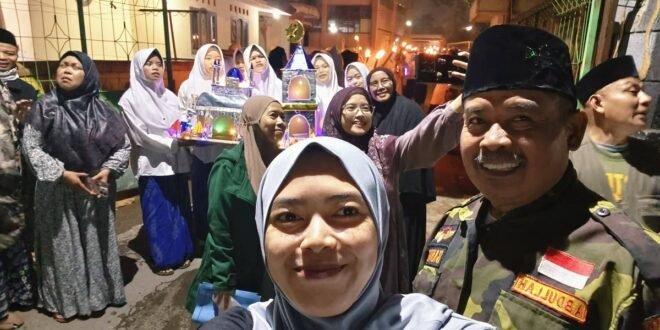 Pawai Obor Dalam Rangka Menyambut Tahun Baru Islam 1 Muharram 1448 H Ponpes Husnul Khotimah Tasikmalaya